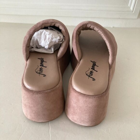 UIB Free People Almost Paradise Sand Suede Slip On Platforms Sz 37 - Picture 8 of 10